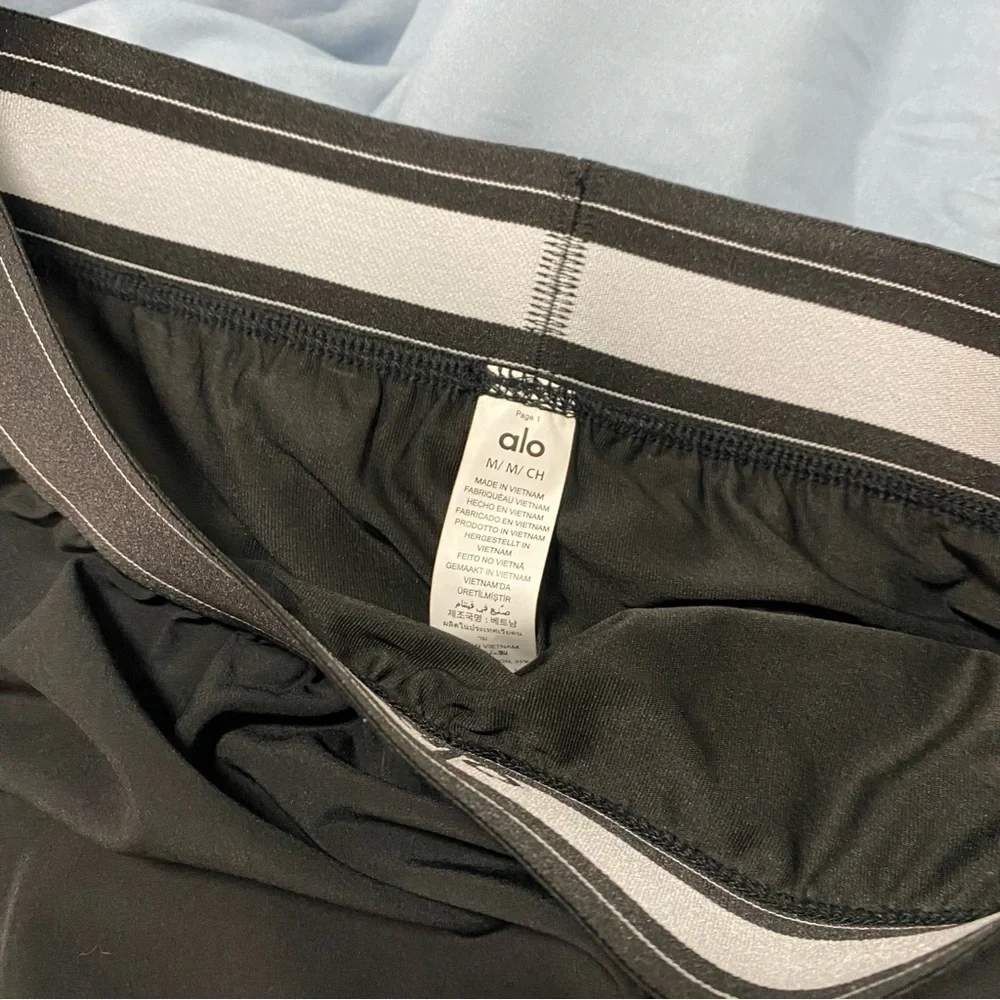ALO Yoga sleek comfortable